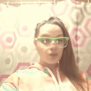 Meet your Posher, Mandy